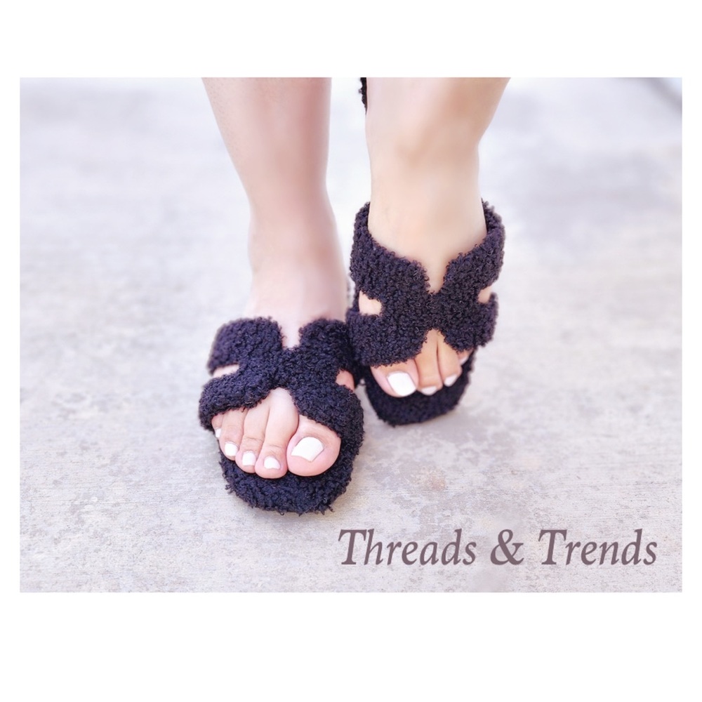 Teddy Shearling Slides - Picture 3 of 7